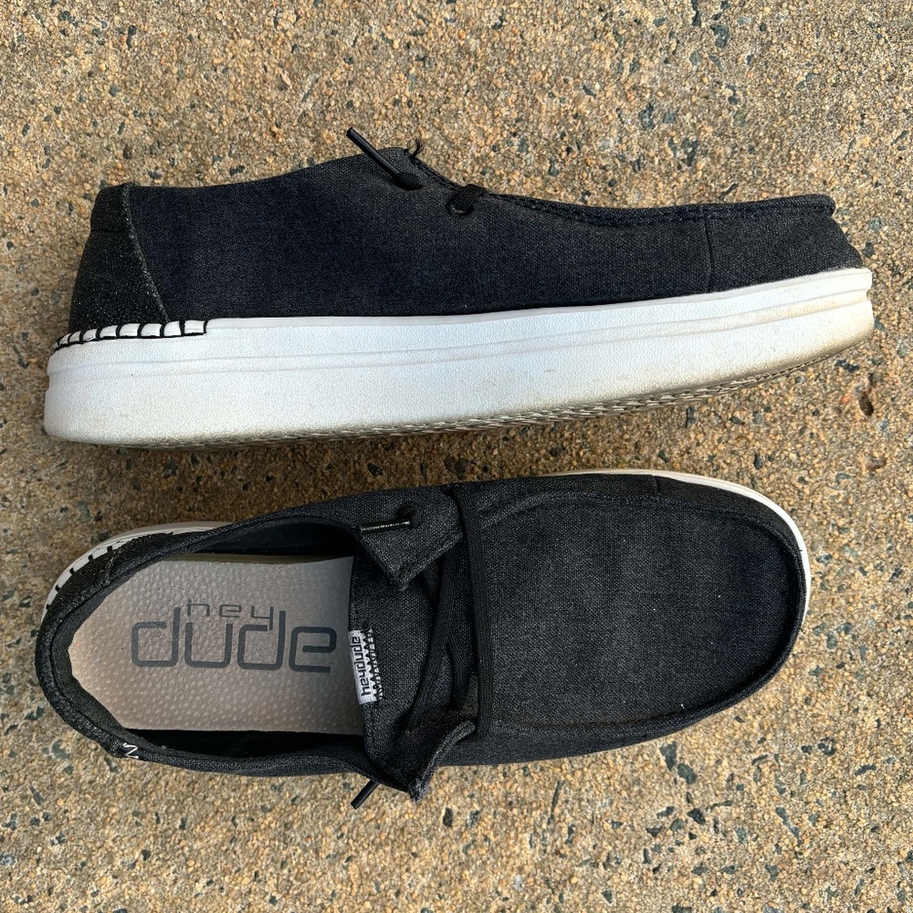 Hey Dude Wendy Rise Black Size 8 Slip On Platform Shoe